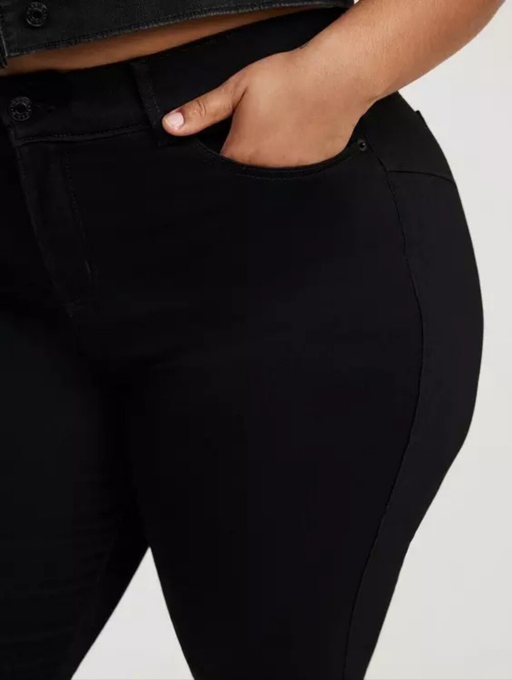 Torrid • High Waist Classic Black Bombshell Flare Jeans 22S Plus Size Casual